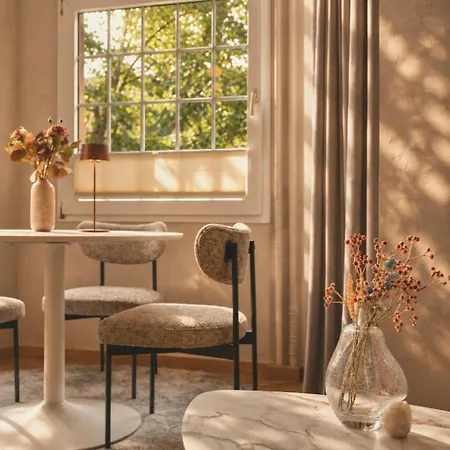 Daire Stylish Center Escape- Where Modern Elegance Meets History Trier