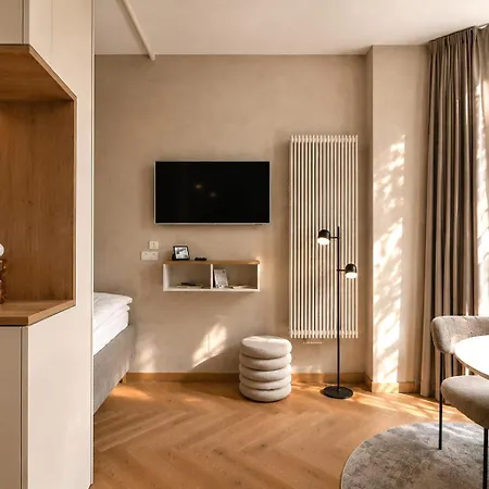 Stylish Center Escape- Where Modern Elegance Meets History * Trier