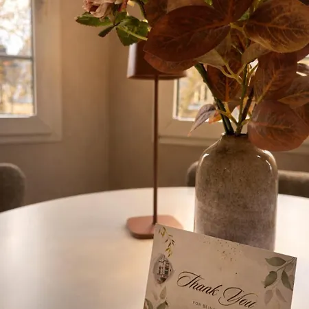 Apartment Stylish Center Escape- Where Modern Elegance Meets History *