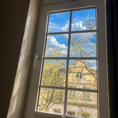 Apartment Stylish Center Escape- Where Modern Elegance Meets History Trier