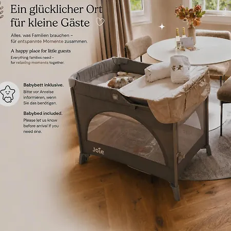 Apartment Stylish Center Escape- Where Modern Elegance Meets History